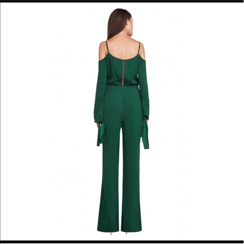 BCBGMaxAzria Jordane Cold shoulder Jumpsuit - Picture 2 of 3